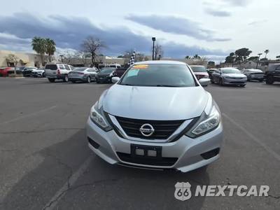 2017 Nissan Altima 2.5 S - zdjęcie 2 z 28 - miniatura