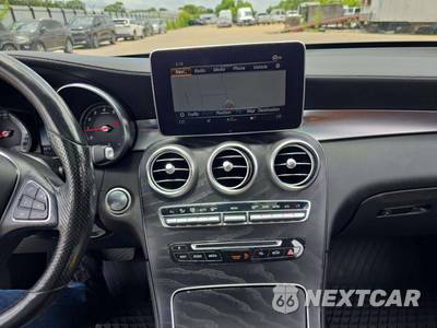 2018 Mercedes-Benz GLC 300 4MATIC - zdjęcie 10 z 22 - miniatura