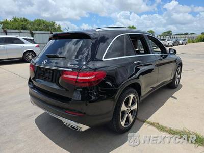 2018 Mercedes-Benz GLC 300 4MATIC - zdjęcie 3 z 22 - miniatura