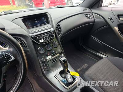 2016 Hyundai Genesis Coupe 3.8 w/Black Interior - zdjęcie 10 z 29 - miniatura