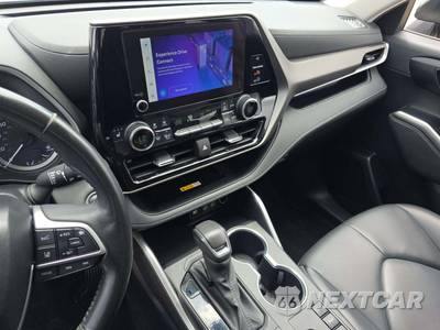 2024 Toyota Highlander XLE - zdjęcie 7 z 19 - miniatura