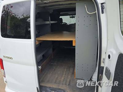 2015 Nissan NV200 Compact Cargo SV 115.2" WB - zdjęcie 14 z 23 - miniatura
