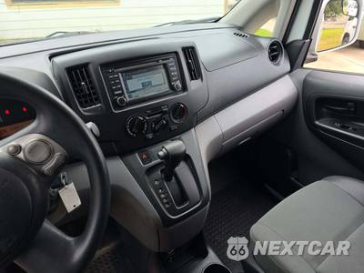 2015 Nissan NV200 Compact Cargo SV 115.2" WB - zdjęcie 10 z 23 - miniatura
