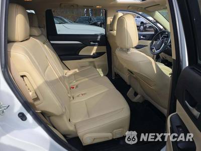 2017 Toyota Highlander XLE - zdjęcie 17 z 27 - miniatura