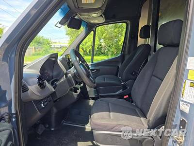 2019 Mercedes-Benz Sprinter 2500 Crew Van High Roof 144.0" WB - zdjęcie 6 z 26 - miniatura