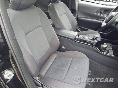 2025 Toyota Prius LE - zdjęcie 18 z 21 - miniatura