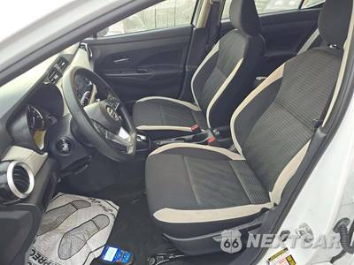 2022 Nissan Versa SV - zdjęcie 6 z 24 - miniatura