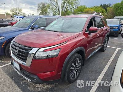 2022 Nissan Pathfinder Platinum - zdjęcie 2 z 26 - miniatura