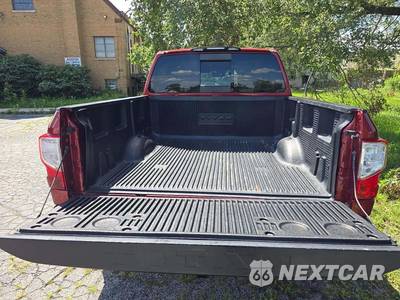 2018 Nissan TITAN SV Crew Cab Short Bed - zdjęcie 14 z 23 - miniatura