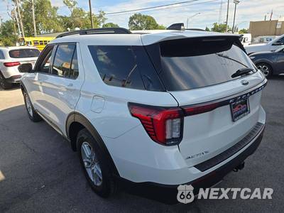 2025 Ford Explorer Active - zdjęcie 2 z 22 - miniatura