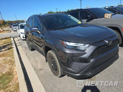 2024 Toyota RAV4 XLE - zdjęcie 4 z 25 - miniatura
