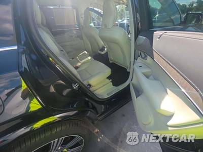2023 Volvo XC90 B6 Ultimate 7-Passenger - zdjęcie 17 z 25 - miniatura