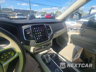 2023 Volvo XC90 B6 Ultimate 7-Passenger - zdjęcie 10 z 25 - miniatura