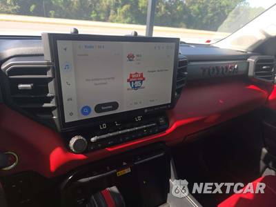 2022 Toyota Tundra Hybrid Limited Crew Cab Short Bed - zdjęcie 10 z 25 - miniatura