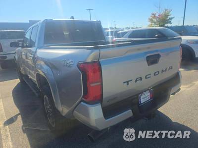 2024 Toyota Tacoma TRD Sport Crew Cab Medium Bed - zdjęcie 2 z 25 - miniatura