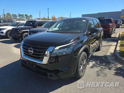 2023 Nissan Pathfinder S - zdjęcie 1 z 26 - miniatura