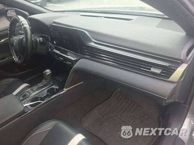 2025 Toyota Camry SE - zdjęcie 16 z 26 - miniatura