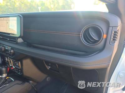 2025 Jeep Gladiator Mojave Crew Cab Medium Bed - zdjęcie 19 z 25 - miniatura