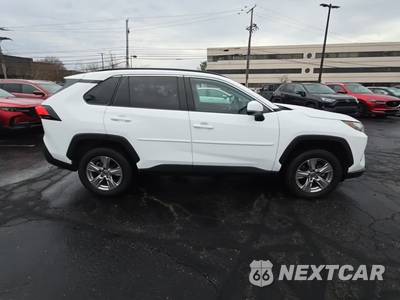 2022 Toyota RAV4 XLE - zdjęcie 5 z 29 - miniatura