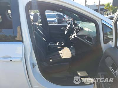2024 Chrysler Pacifica Touring 121.6" WB - zdjęcie 19 z 24 - miniatura
