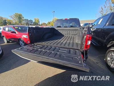 2019 Ford F-150 Lariat Crew Cab Medium Bed - zdjęcie 14 z 23 - miniatura