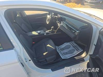 2025 Toyota Camry LE - zdjęcie 18 z 20 - miniatura