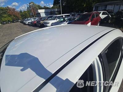 2026 Toyota Camry LE - zdjęcie 12 z 20 - miniatura