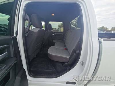 2024 Ram 3500 Big Horn Crew Cab Long Bed - zdjęcie 10 z 17 - miniatura