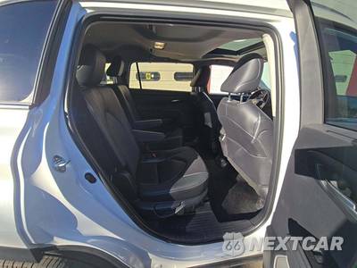 2026 Toyota Highlander XLE - zdjęcie 17 z 21 - miniatura