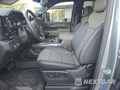 2025 Chevrolet Silverado 2500HD ZR2 Crew Cab Medium Bed 3LT - zdjęcie 3 z 25 - miniatura
