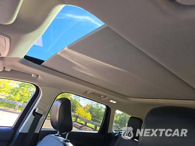 2019 Ford Escape Titanium - zdjęcie 8 z 28 - miniatura