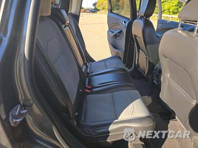 2019 Ford Escape Titanium - zdjęcie 13 z 28 - miniatura