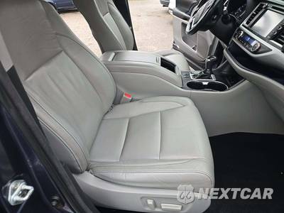 2018 Toyota Highlander XLE - zdjęcie 16 z 31 - miniatura