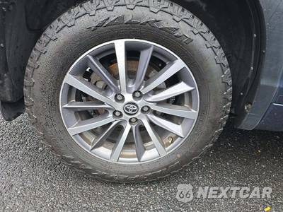 2018 Toyota Highlander XLE - zdjęcie 26 z 31 - miniatura