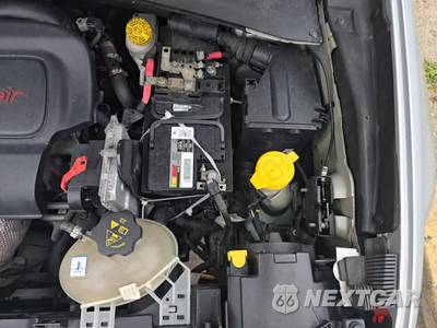 2016 Jeep Renegade Latitude - zdjęcie 24 z 25 - miniatura