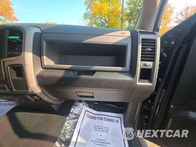 2015 Ram 1500 Express Extended Cab Medium Bed - zdjęcie 19 z 30 - miniatura