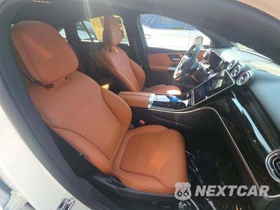 2025 Mercedes-Benz GLC 300 4MATIC - zdjęcie 18 z 20 - miniatura