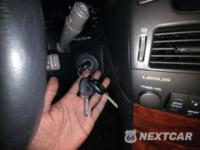 2004 Lexus LS 430 - zdjęcie 8 z 29 - miniatura