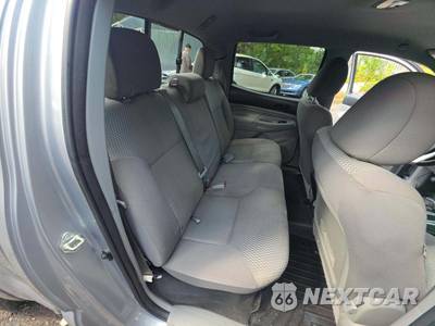 2015 Toyota Tacoma Crew Cab Medium Bed - zdjęcie 16 z 34 - miniatura