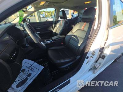 2020 Nissan Sentra SR - zdjęcie 6 z 24 - miniatura