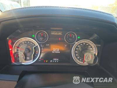 2014 Ram 1500 Laramie Crew Cab Short Bed - zdjęcie 9 z 29 - miniatura