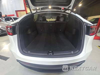 2021 Tesla Model Y Long Range - zdjęcie 14 z 27 - miniatura
