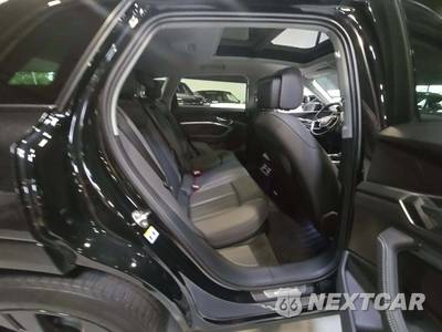 2021 Audi e-tron Premium - zdjęcie 17 z 21 - miniatura