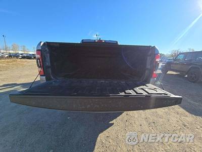 2020 Ram 1500 Rebel Extended Cab Medium Bed - zdjęcie 11 z 18 - miniatura