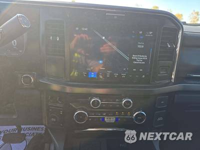 2026 Ford Super Duty F-450 Lariat Crew Cab Long Bed DRW - zdjęcie 7 z 19 - miniatura