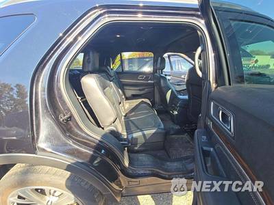 2019 Ford Explorer Limited - zdjęcie 17 z 26 - miniatura