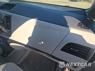 2014 Toyota Sienna LE 8-Passenger 119.3" WB - zdjęcie 20 z 24 - miniatura