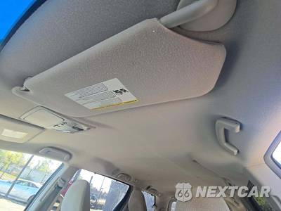 2014 Toyota Sienna LE 8-Passenger 119.3" WB - zdjęcie 11 z 24 - miniatura
