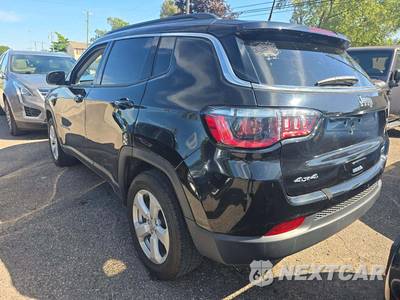 2021 Jeep Compass Latitude - zdjęcie 2 z 21 - miniatura