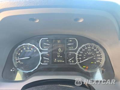 2021 Toyota Tundra Platinum Crew Cab Short Bed - zdjęcie 9 z 27 - miniatura